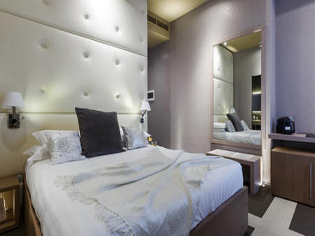 Queen Suite