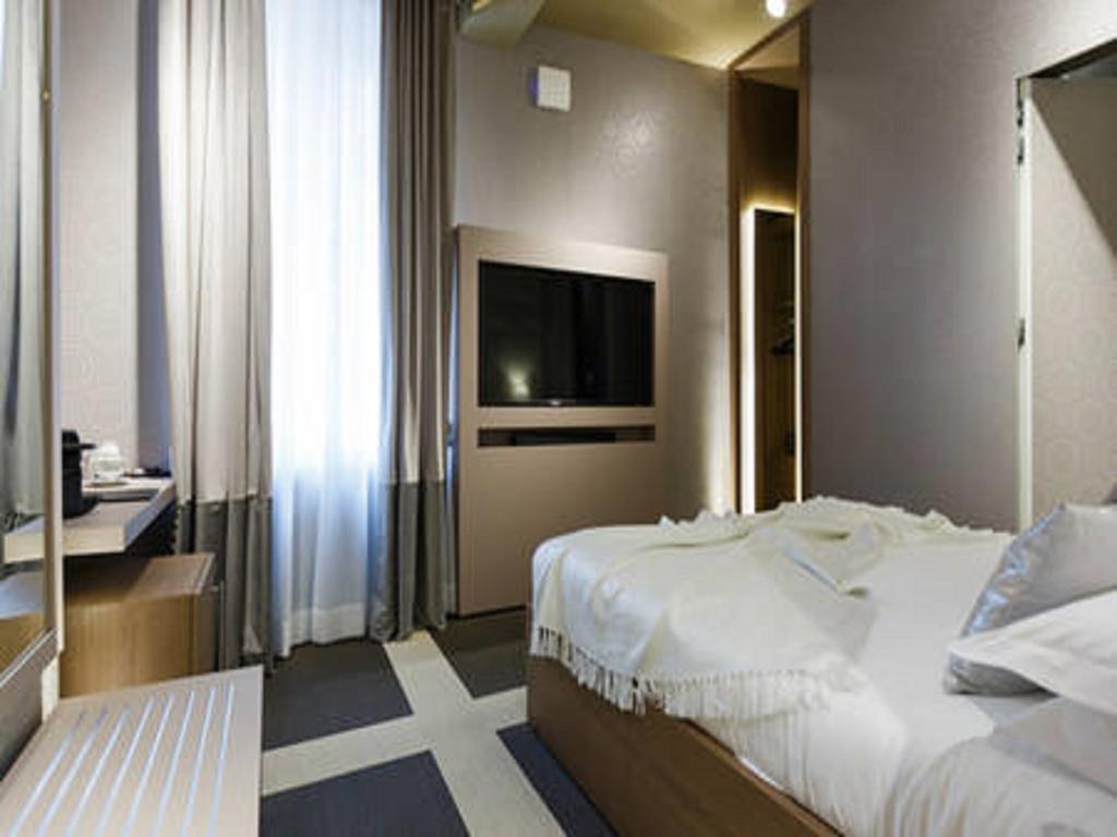 Queen Suite