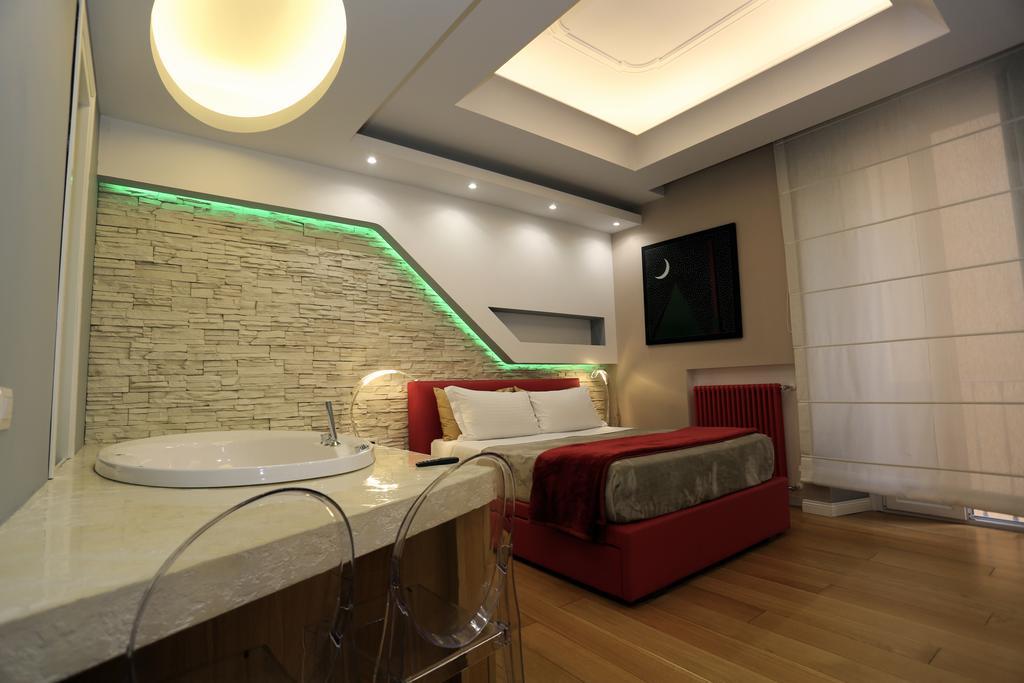 Deluxe Double Room Bath