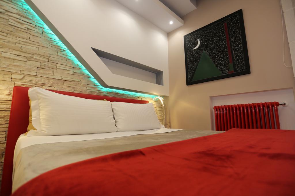 Deluxe Double Room Bath