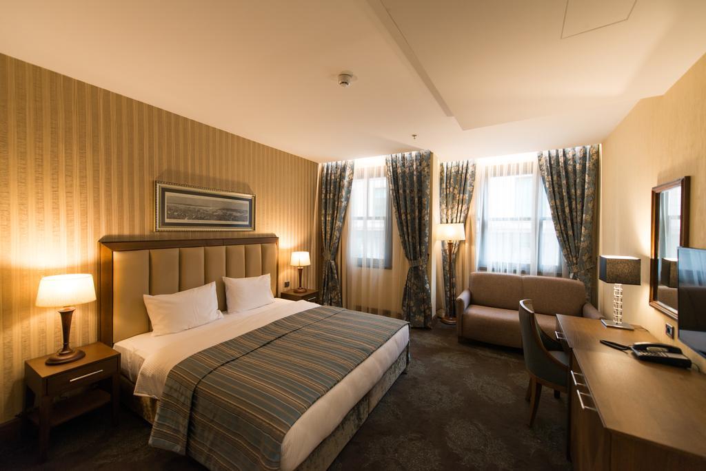Triple Room with Balcony