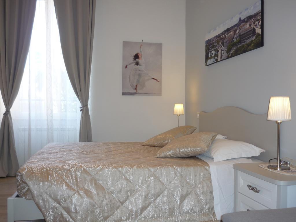 Deluxe Double or Twin Room City View
