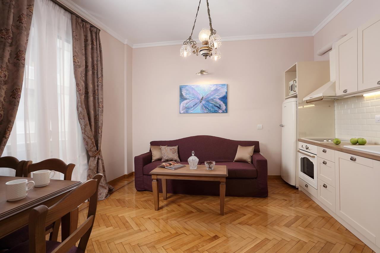Deluxe Apartment Open Plan Kitchen