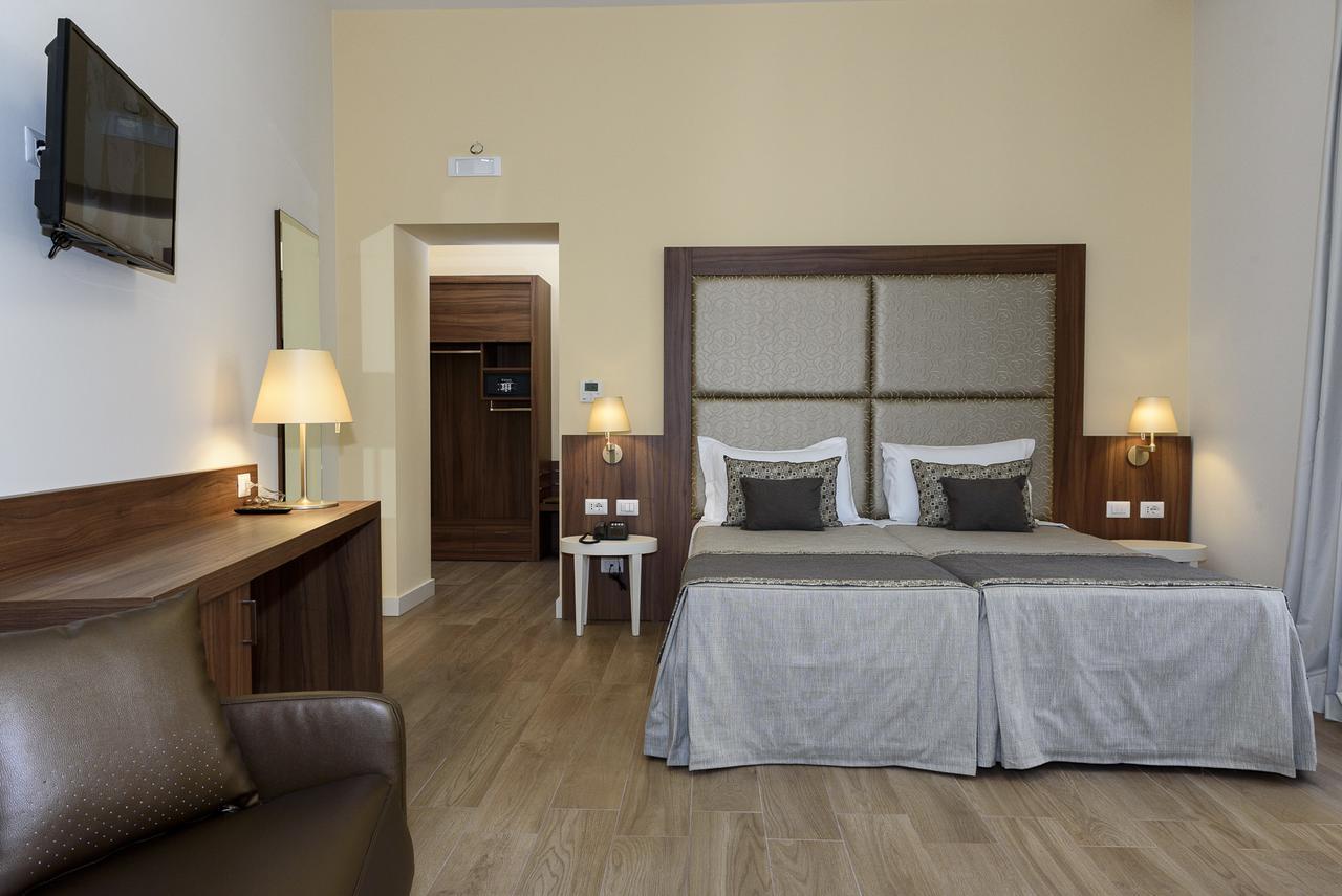 Luxury Double Room Extra Bed