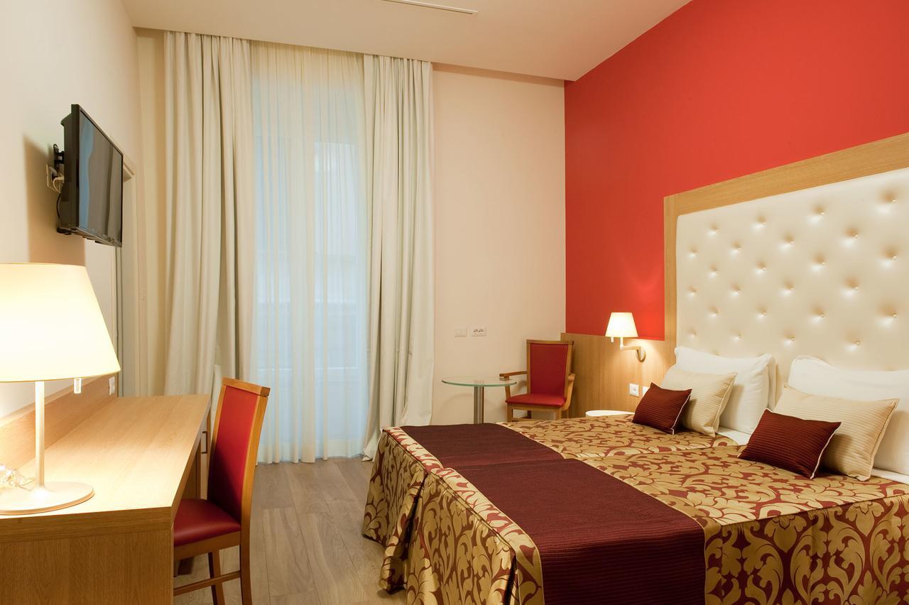 Deluxe Double Room Extra Bed