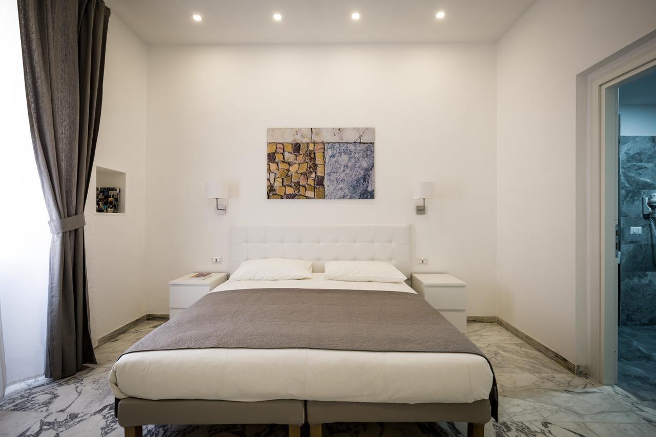 Double or Twin Room Private Bathroom