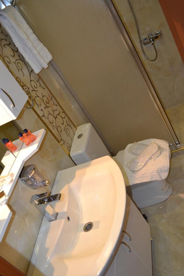 Deluxe Triple Room with Sea View