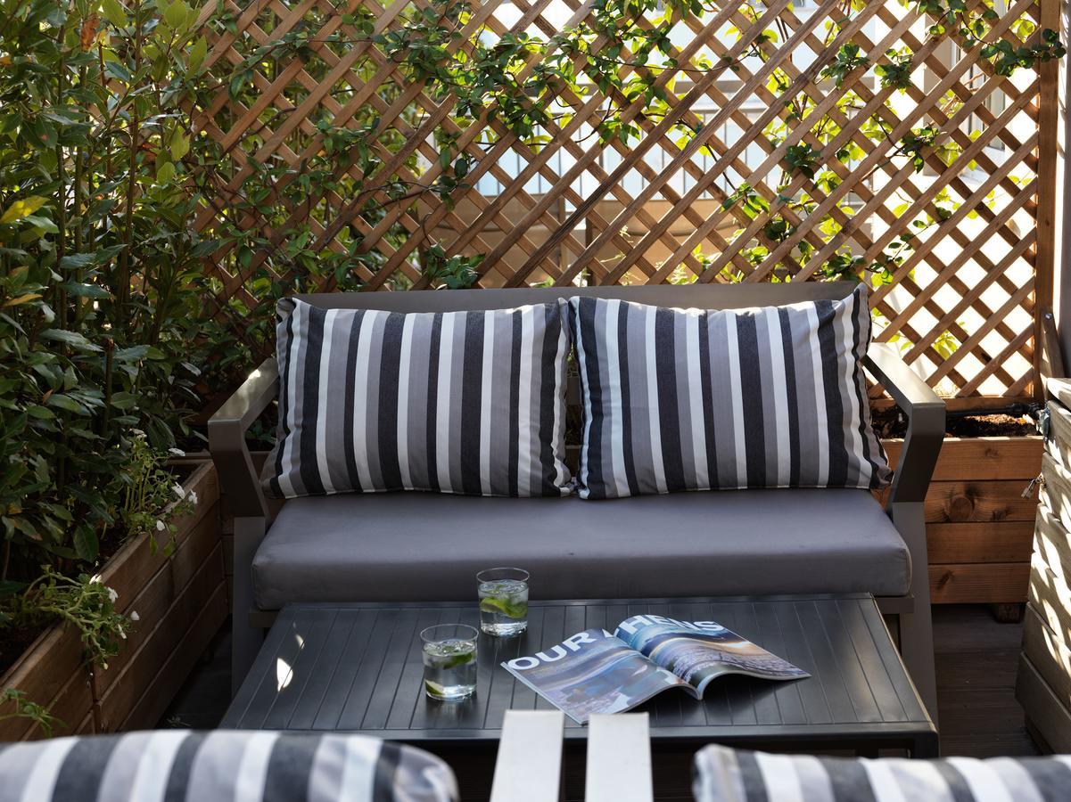 Two-Bedroom Family Room Terrace