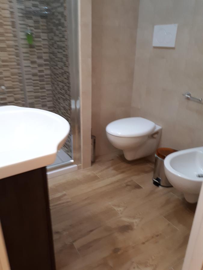 Double or Twin Room Private Bathroom