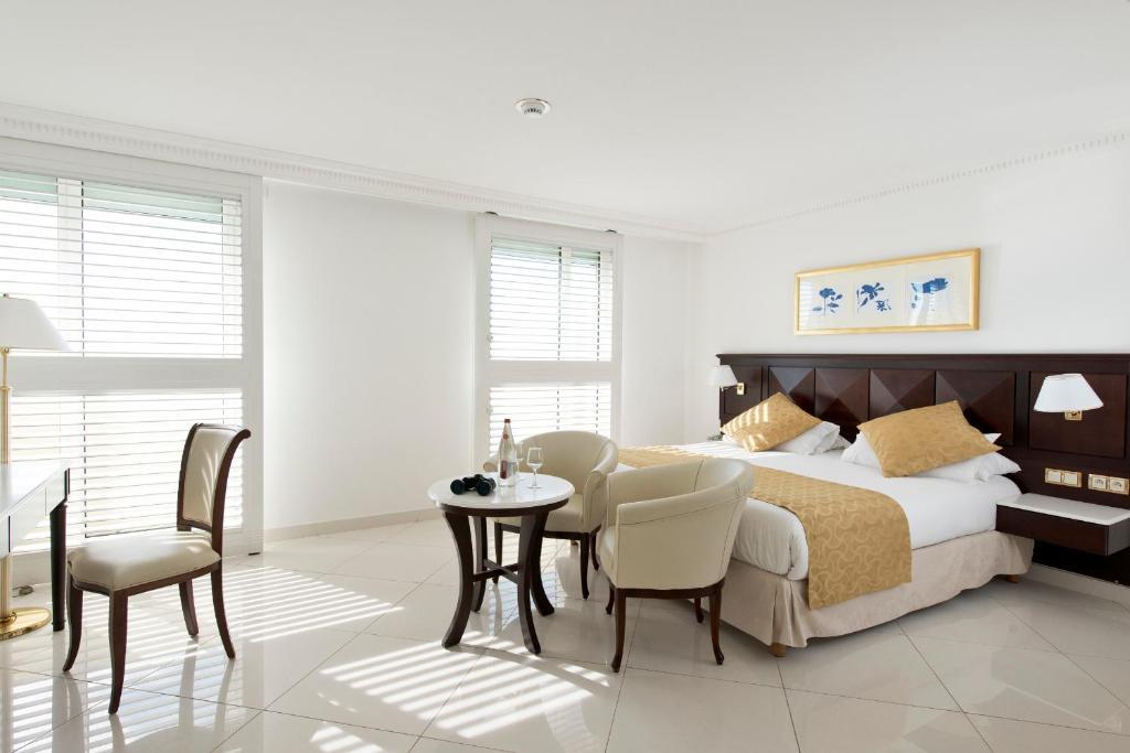 Deluxe Room Sea View