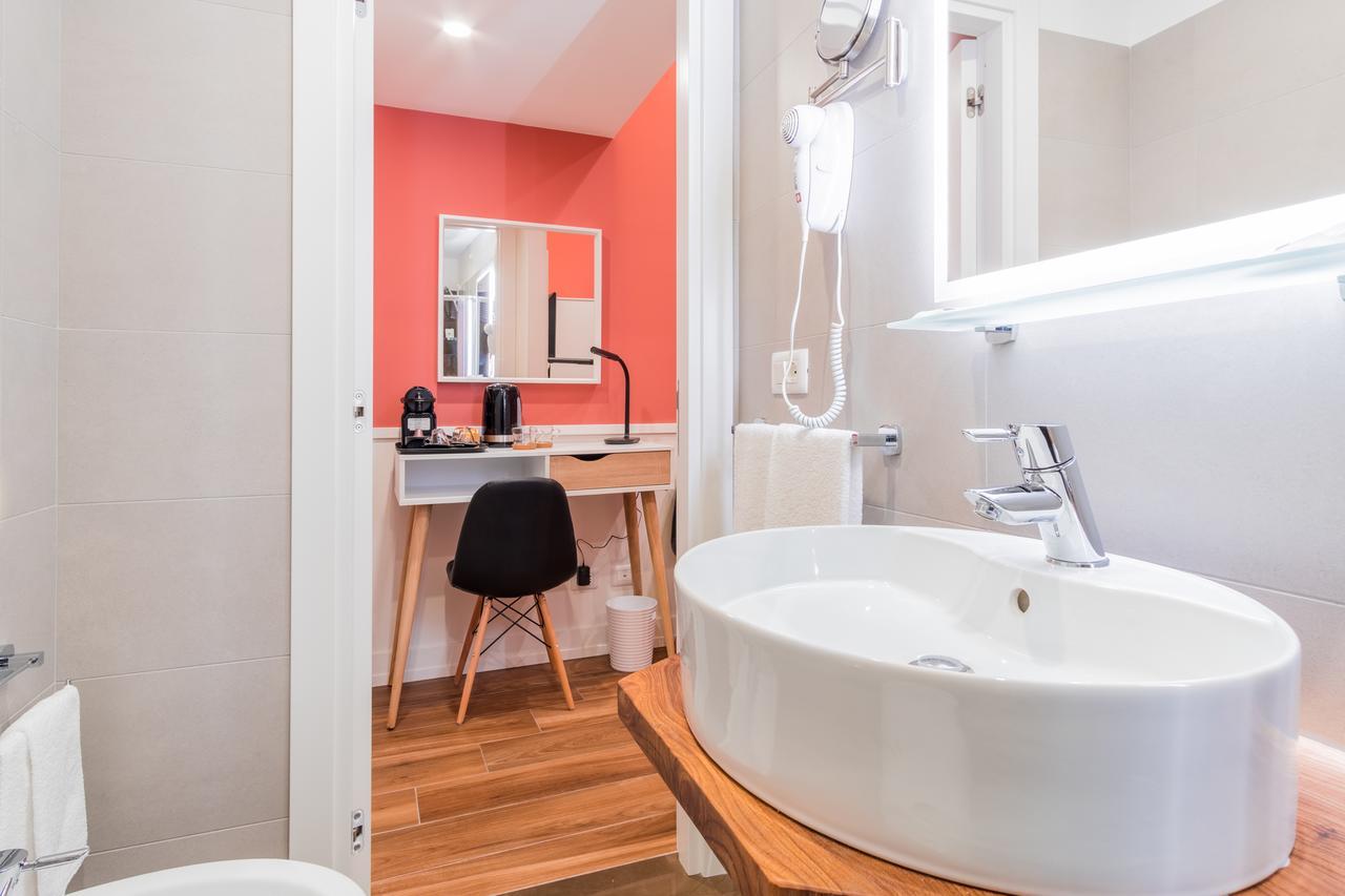Double Room Private Bathroom
