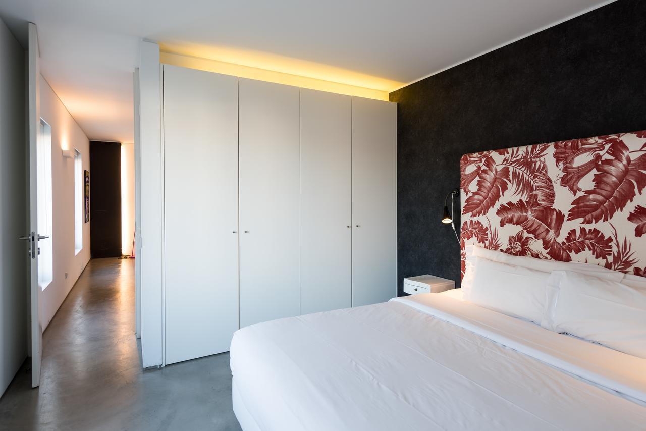 Executive One-Bedroom Apartment