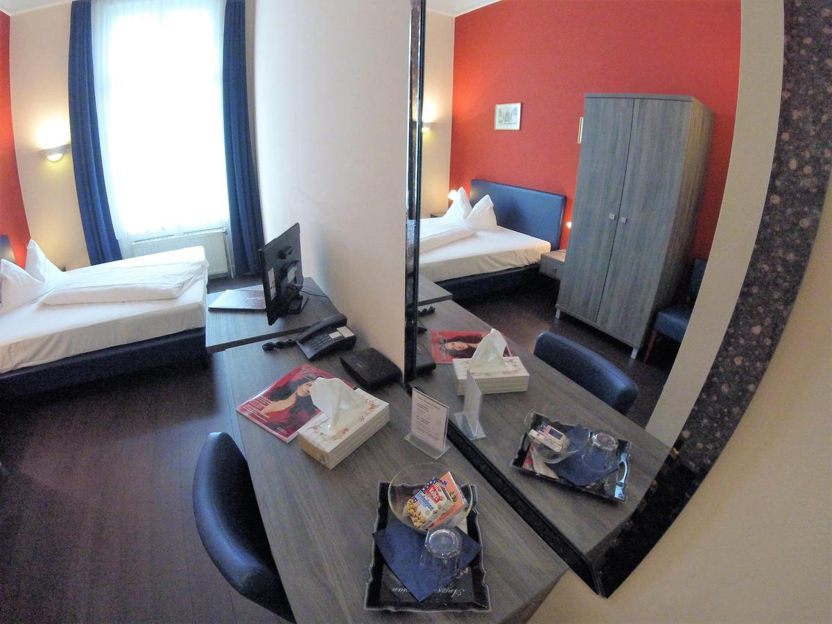 Comfort Single Room