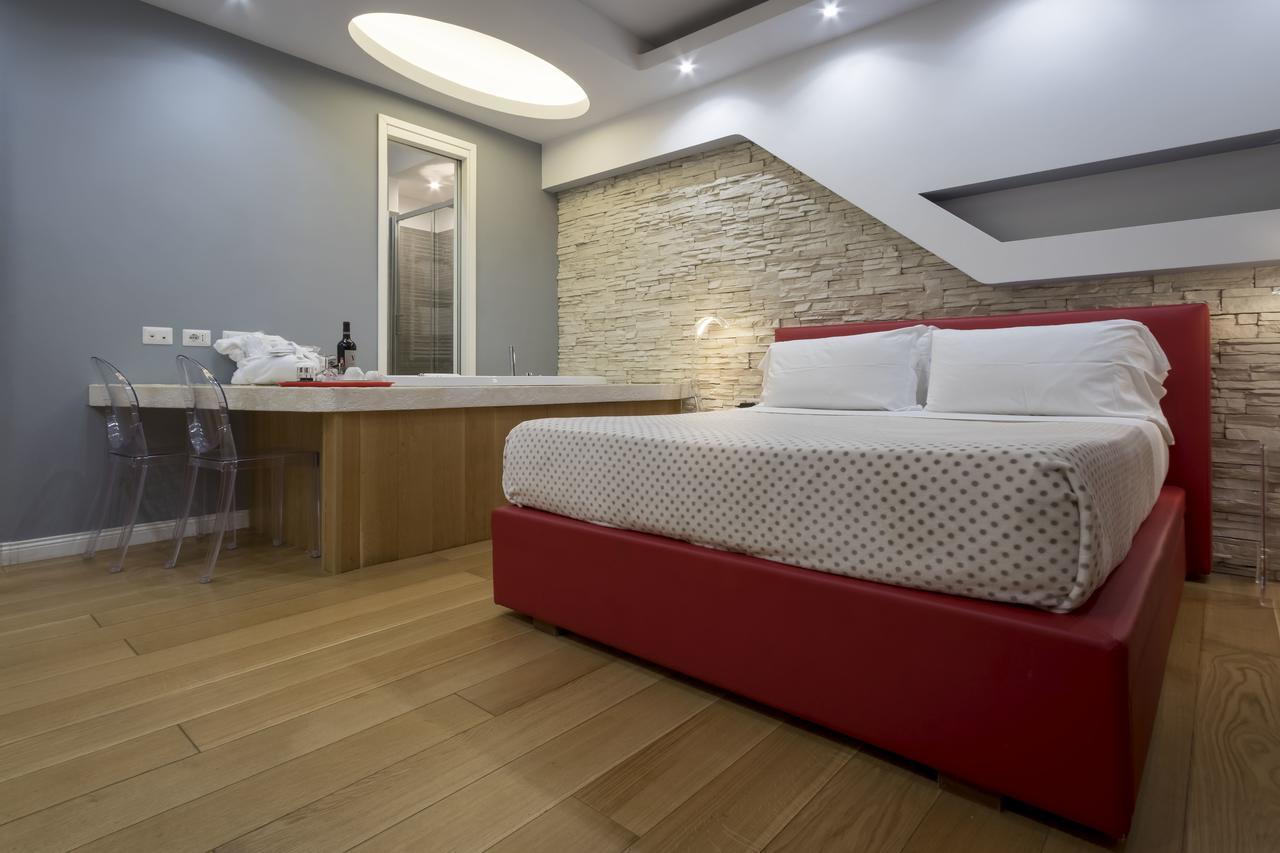 Deluxe Double Room Bath