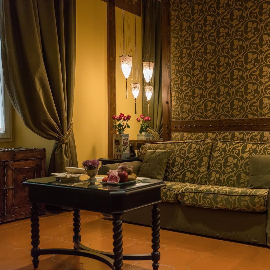 Suite Executive Tuscan Floor