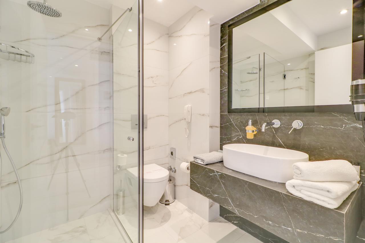 Executive Suite Sea View