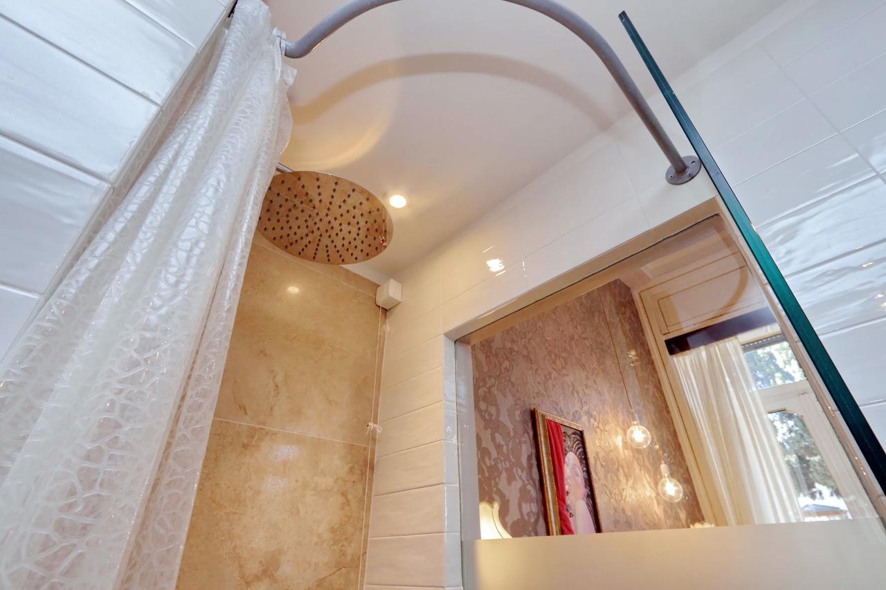 Deluxe Double or Twin Room City View