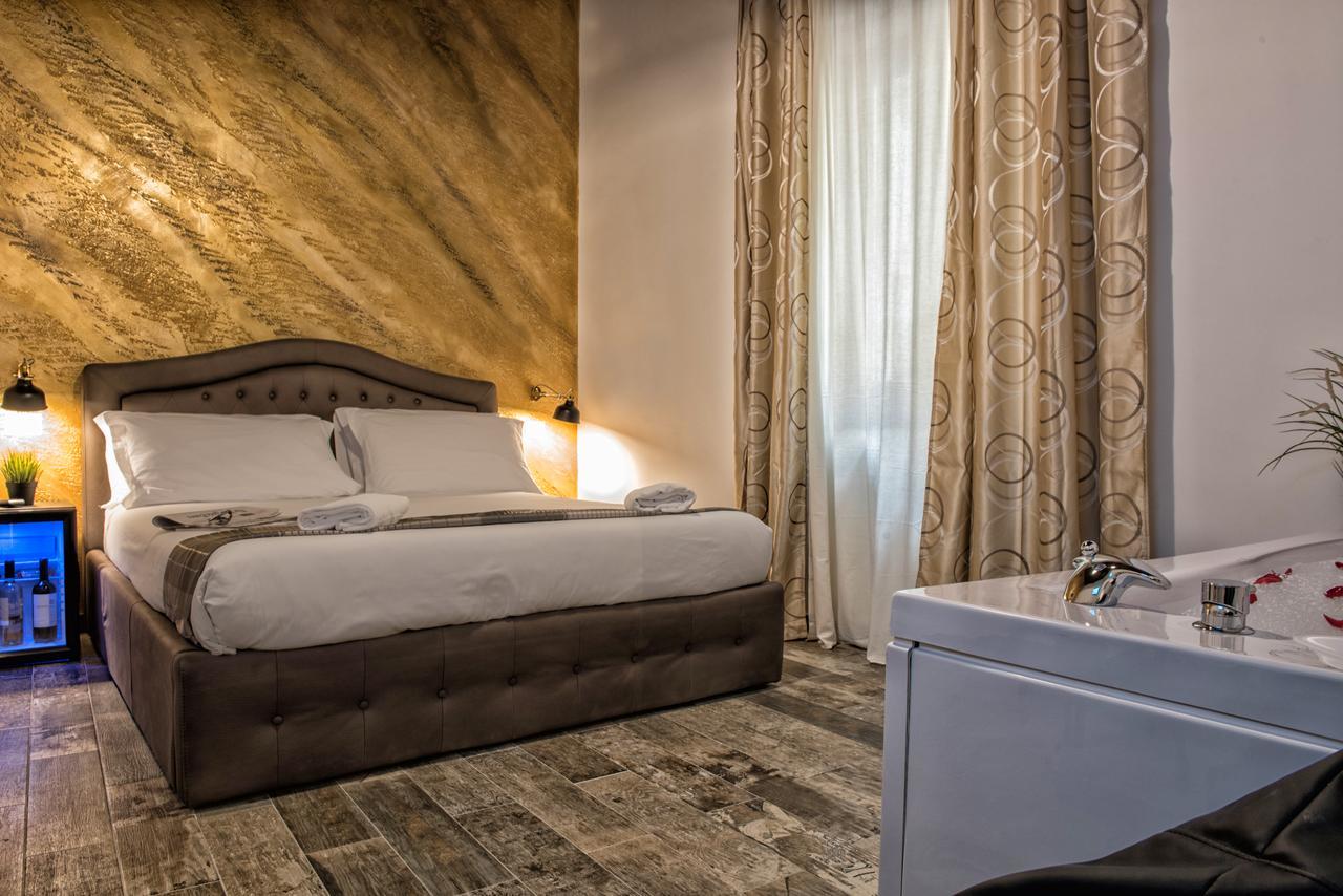 Triple Room Bath