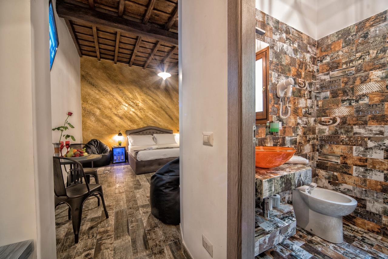 Triple Room Bath