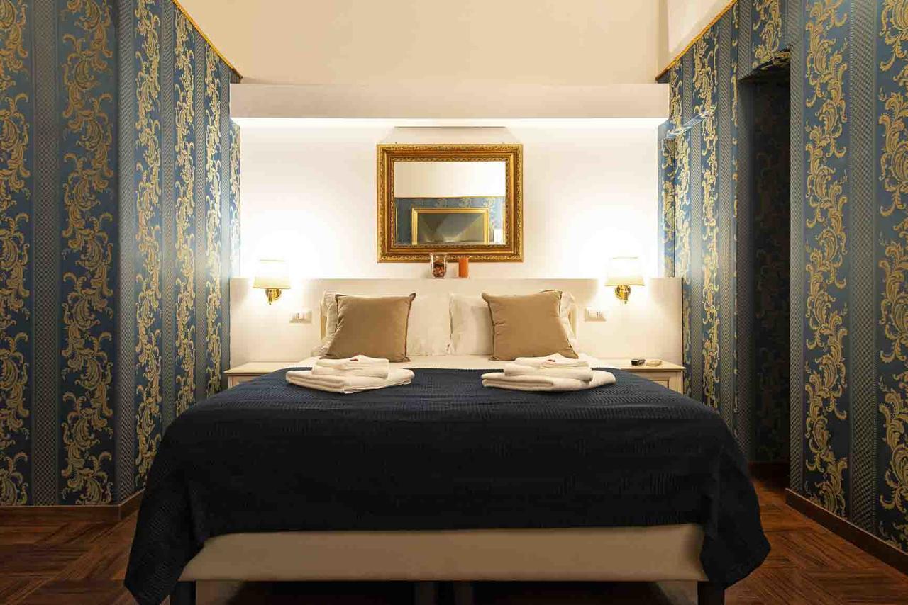 Double or Twin Room Private Bathroom