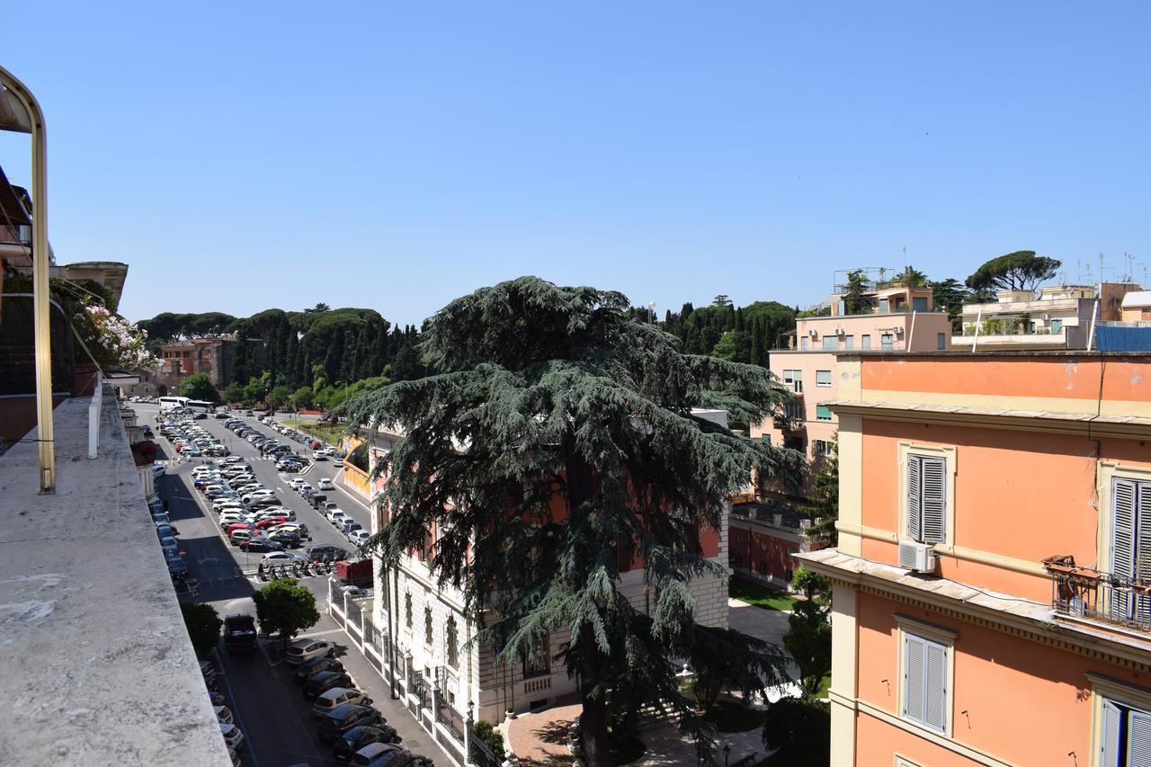 Large Double or Twin Room