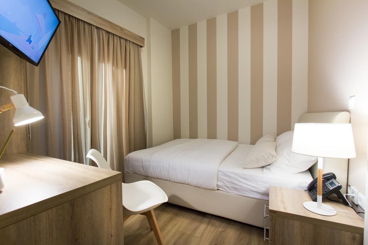 Single Room Balcony