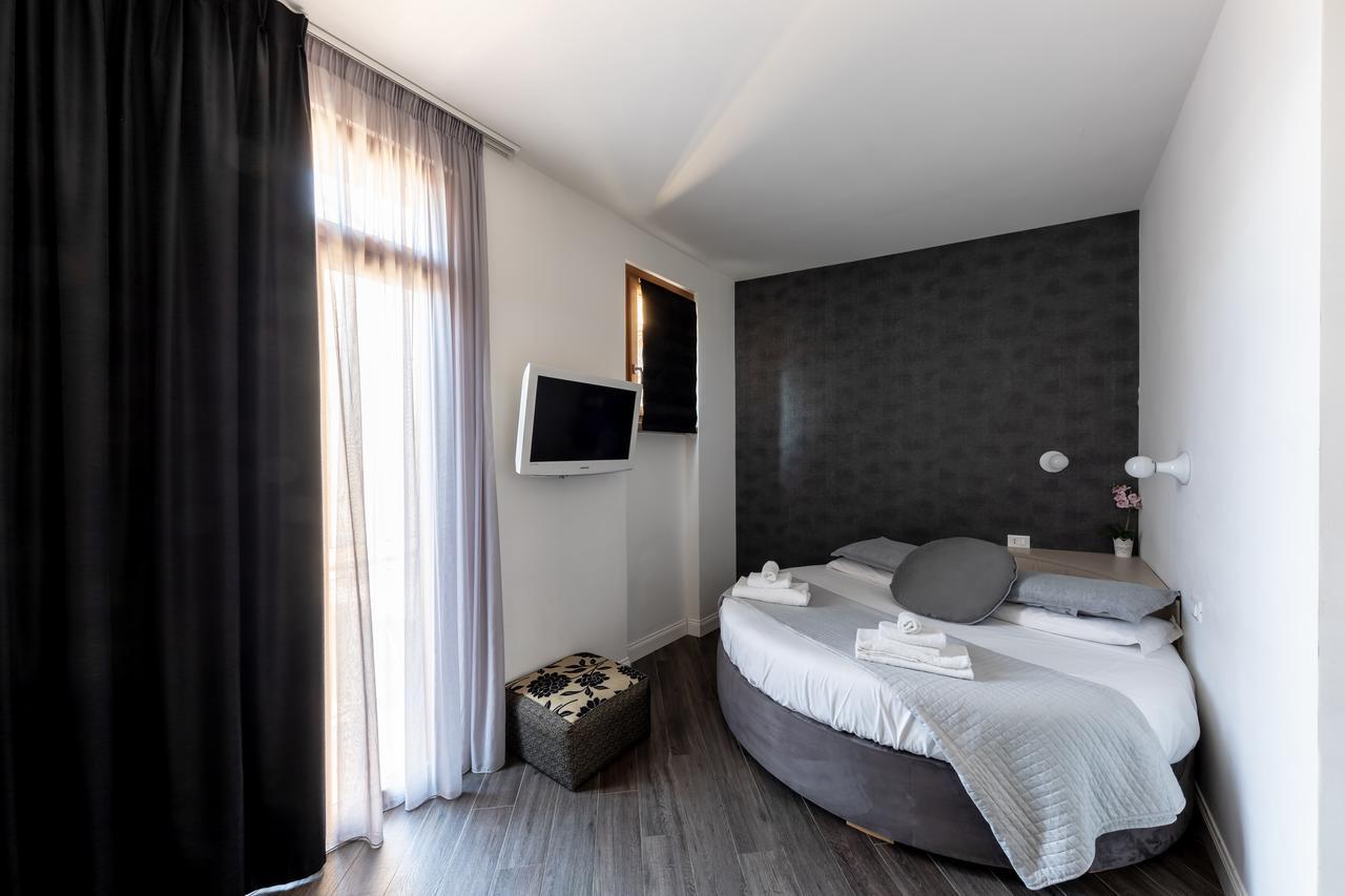Economy Double Room City View Balcony