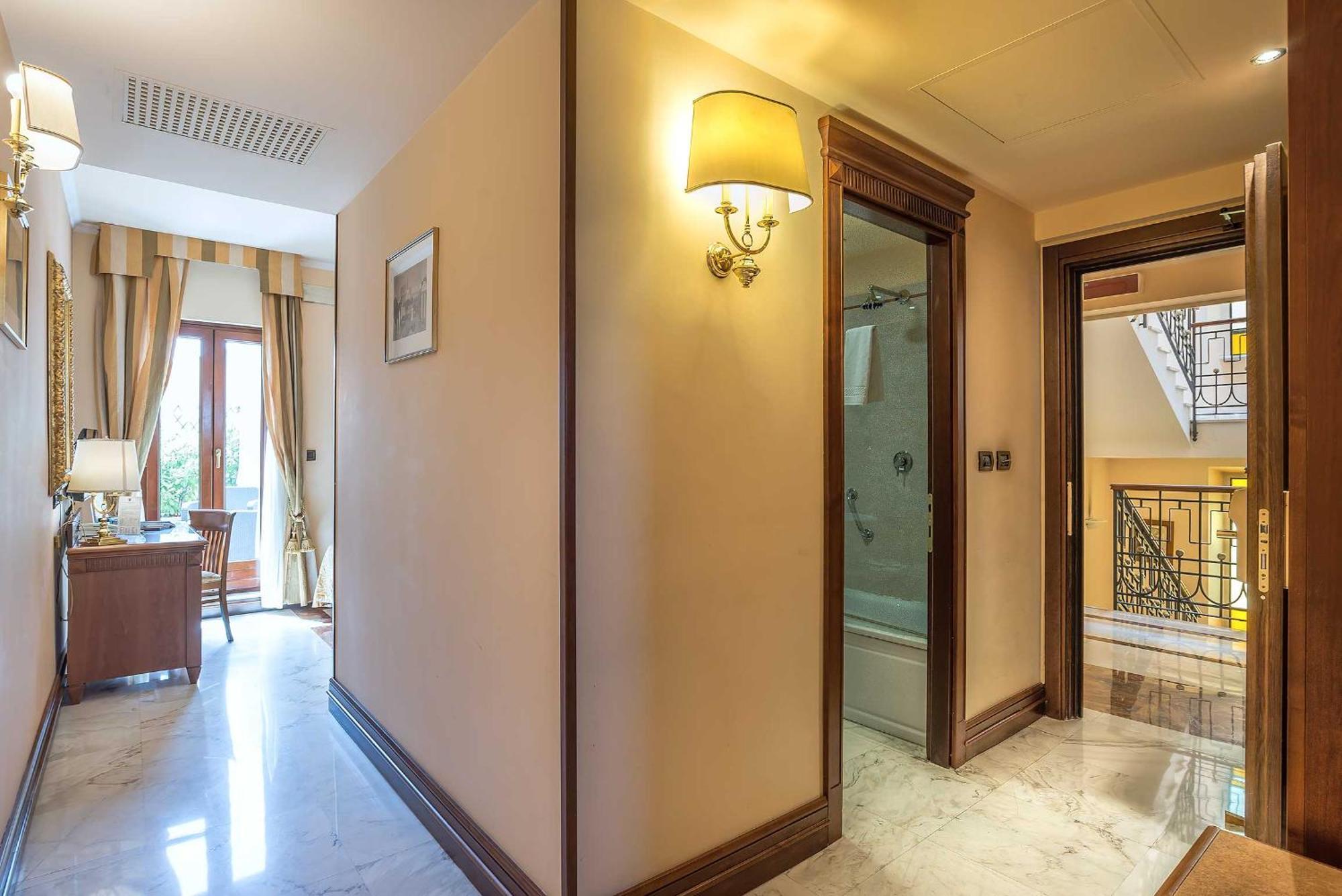 Junior Suite Balcony