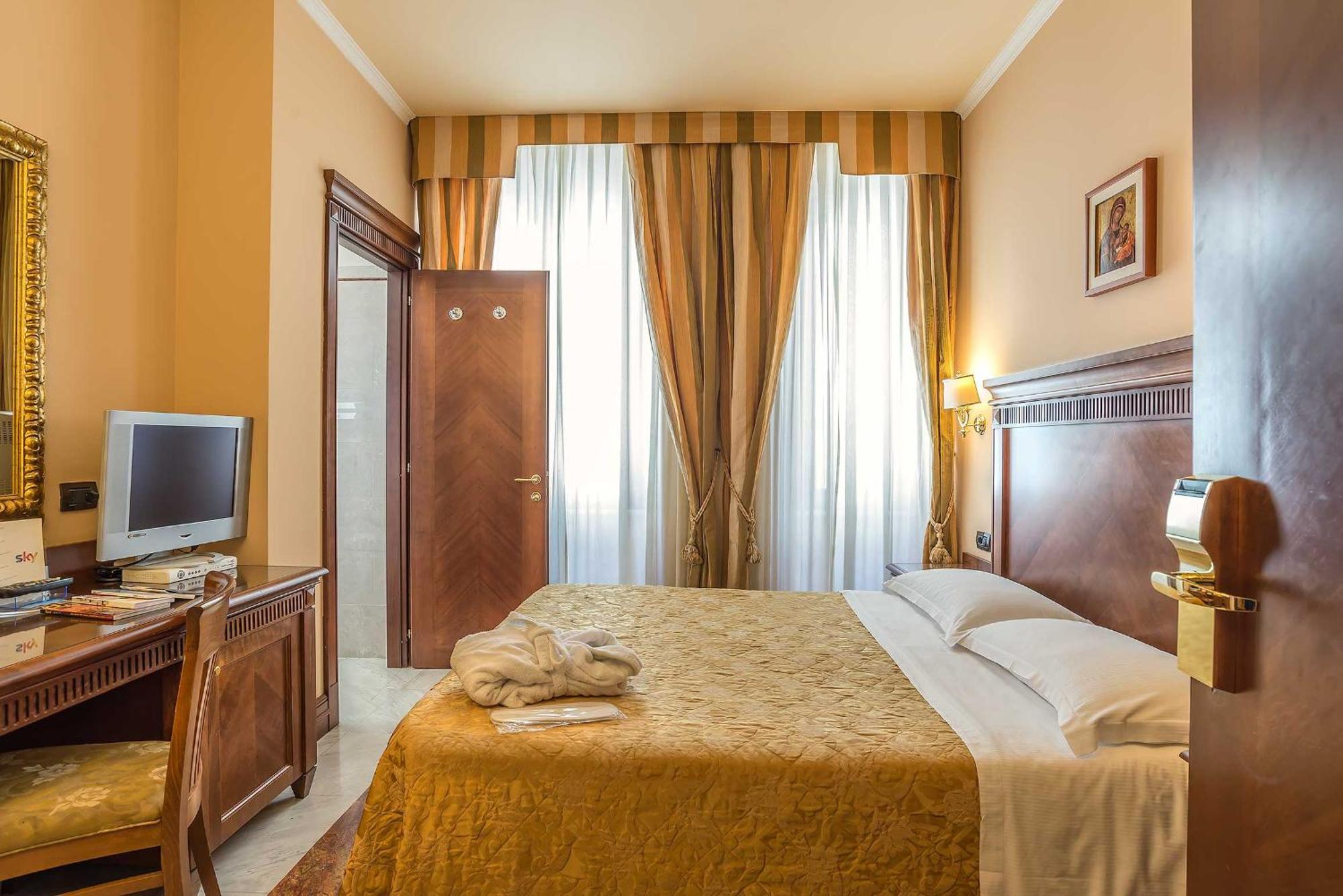 Queen Room