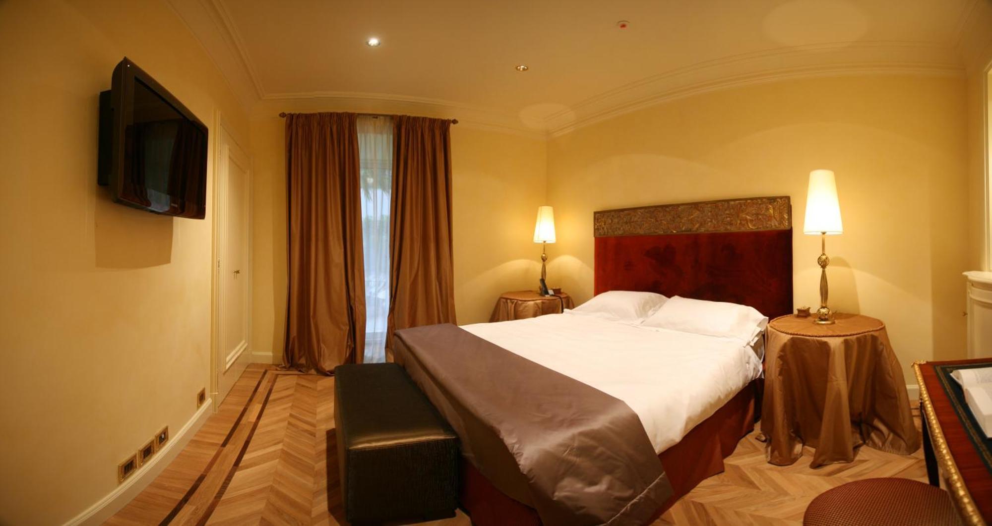 Prestige Double or Twin Room Private Garden