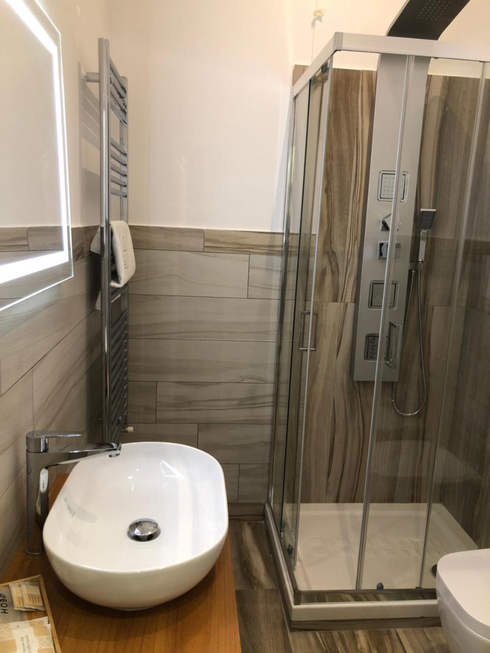 Double Room Private Bathroom