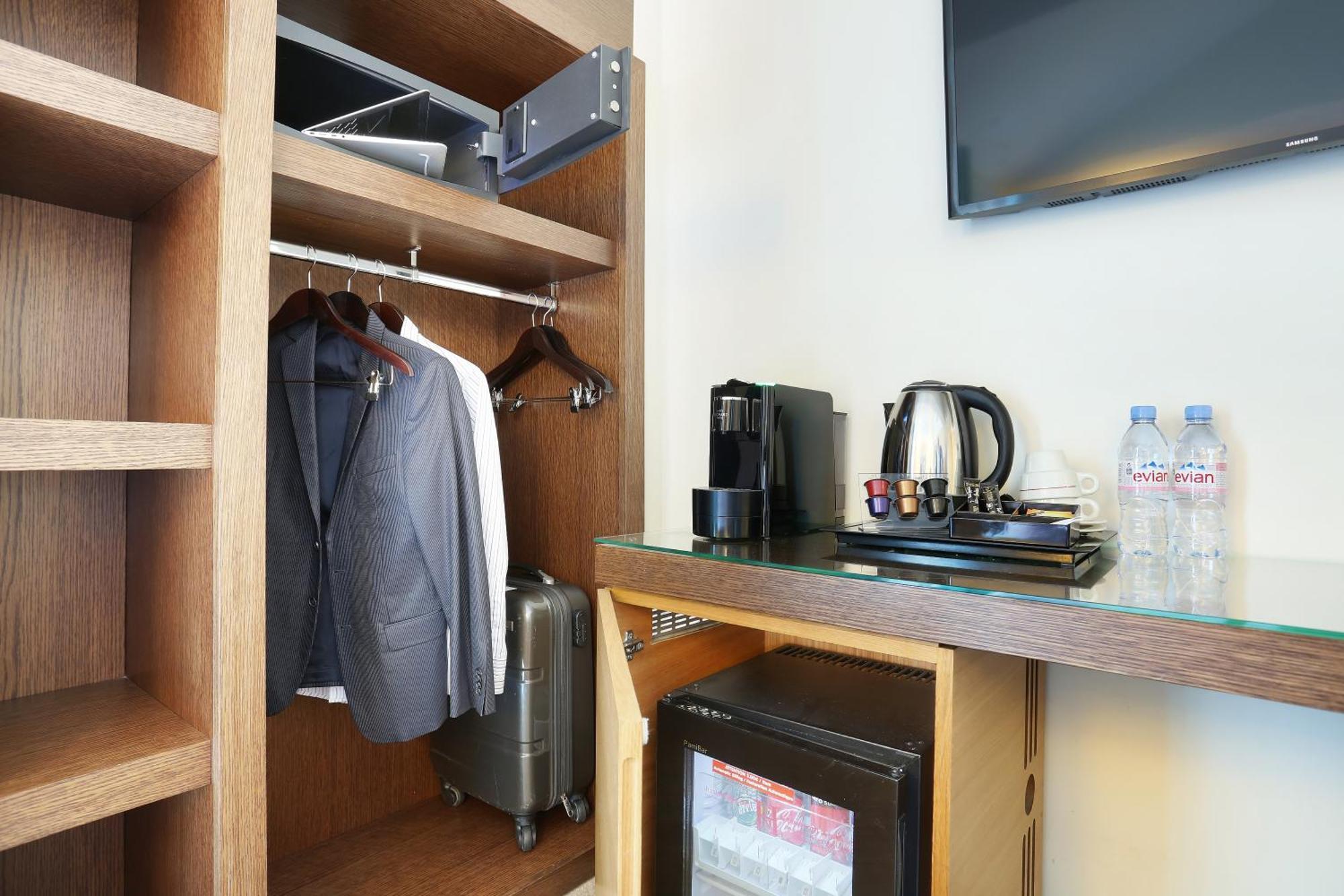 Superior Double Room with Balcony