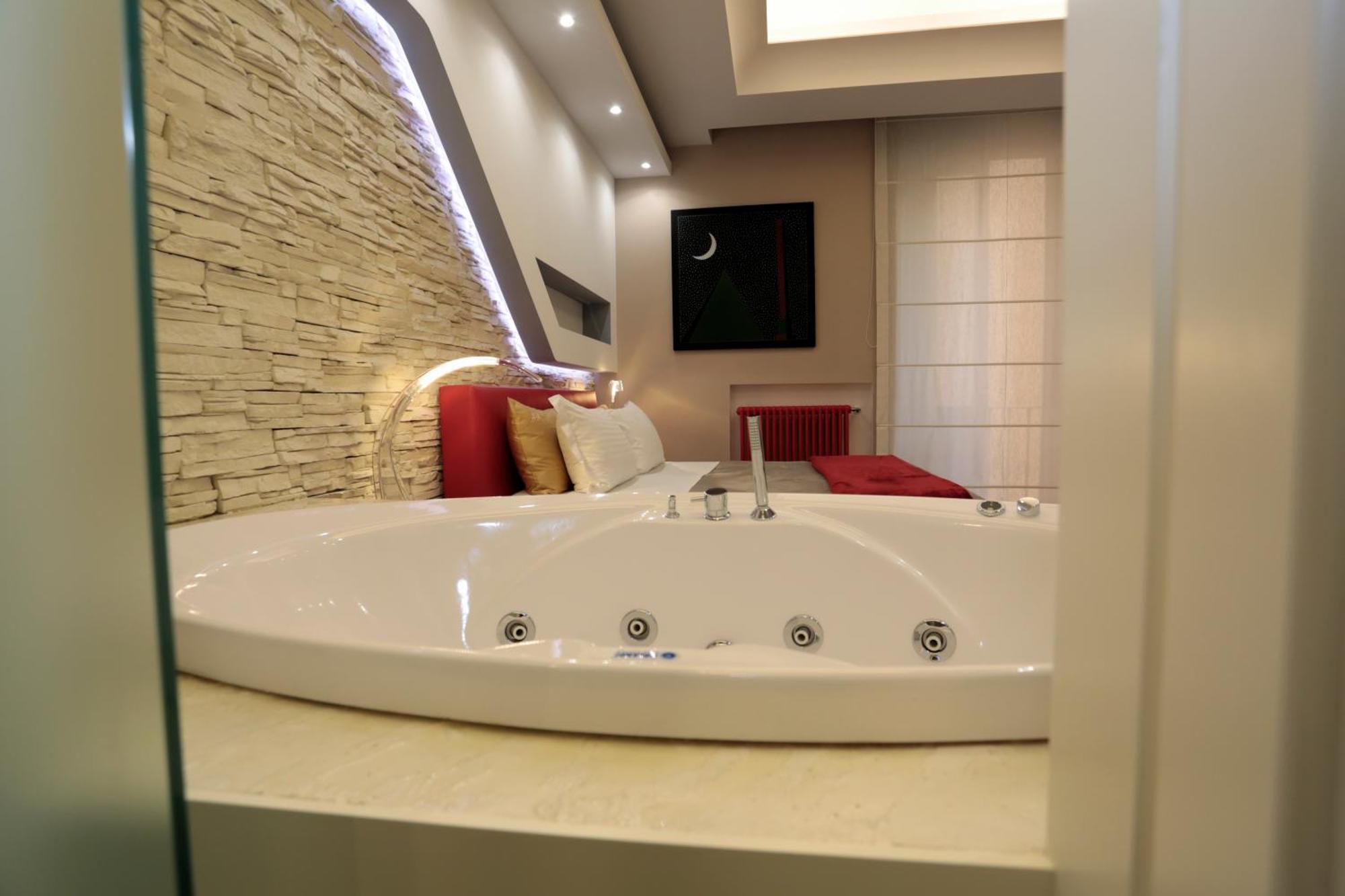 Deluxe Double Room Bath