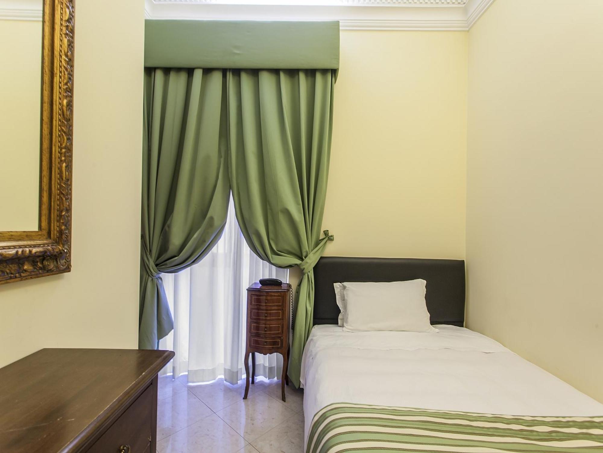 Classic Single Room