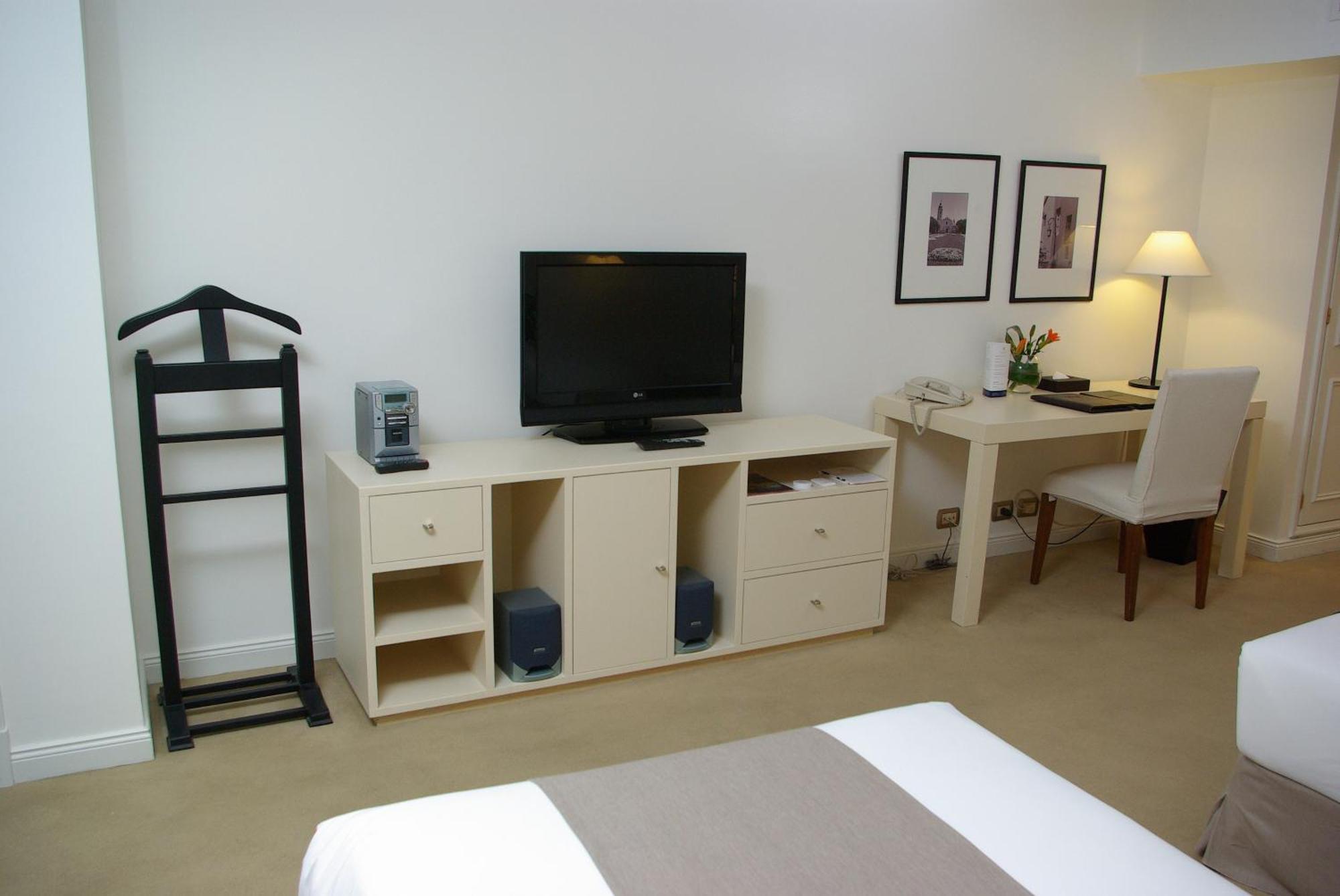 Executive Studio