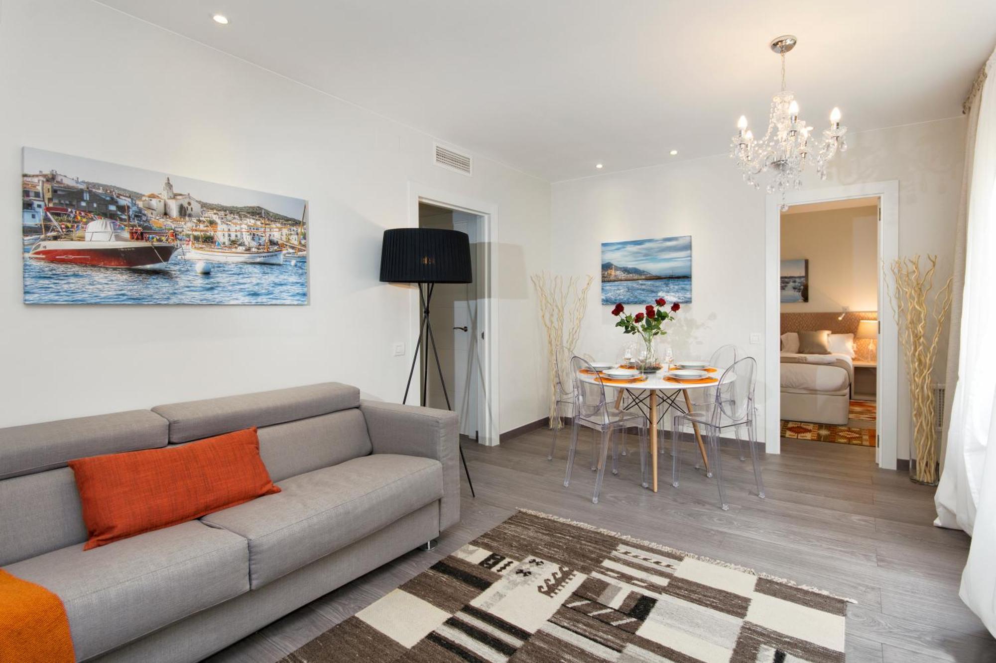 Family Four-Bedroom Apartment