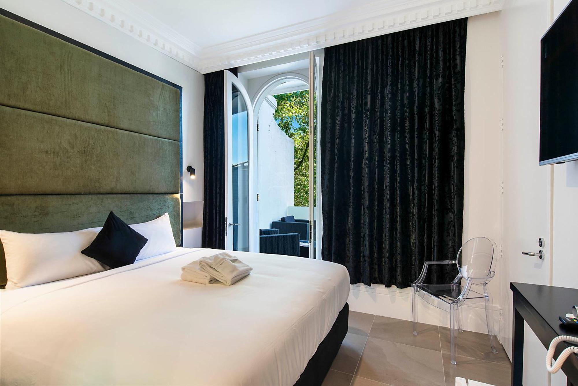 King Room with Balcony