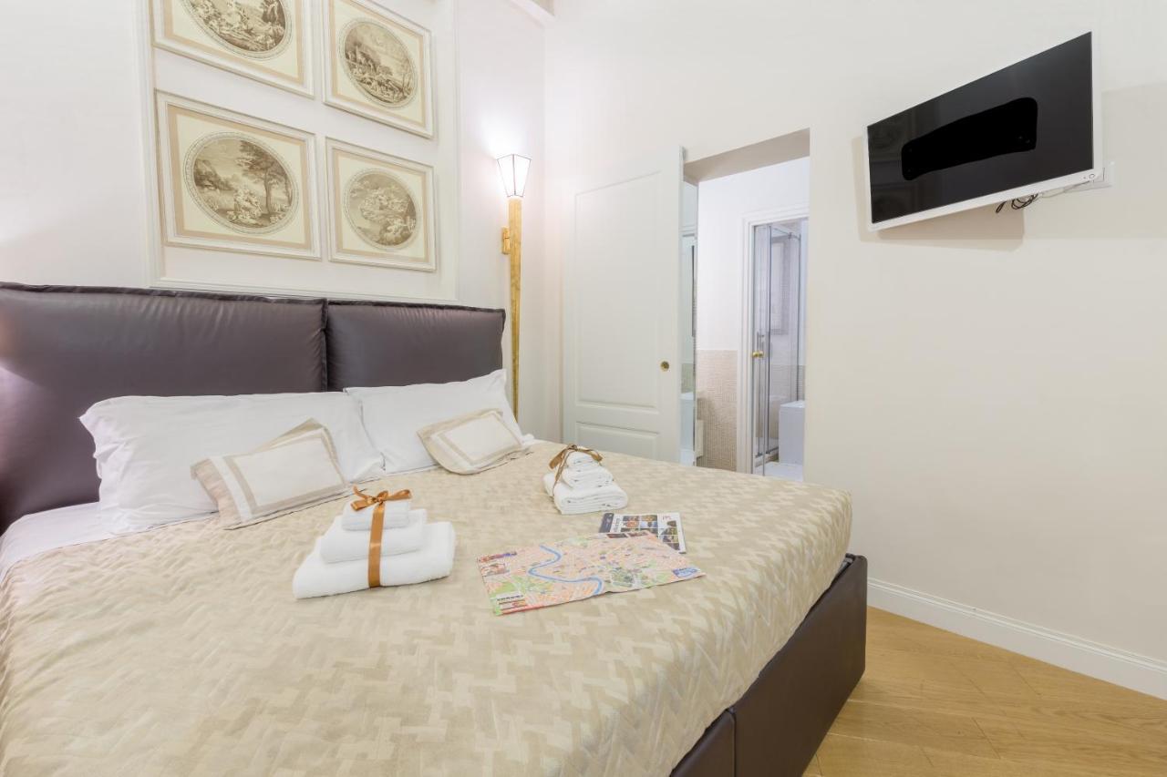 Deluxe Double Room Bath