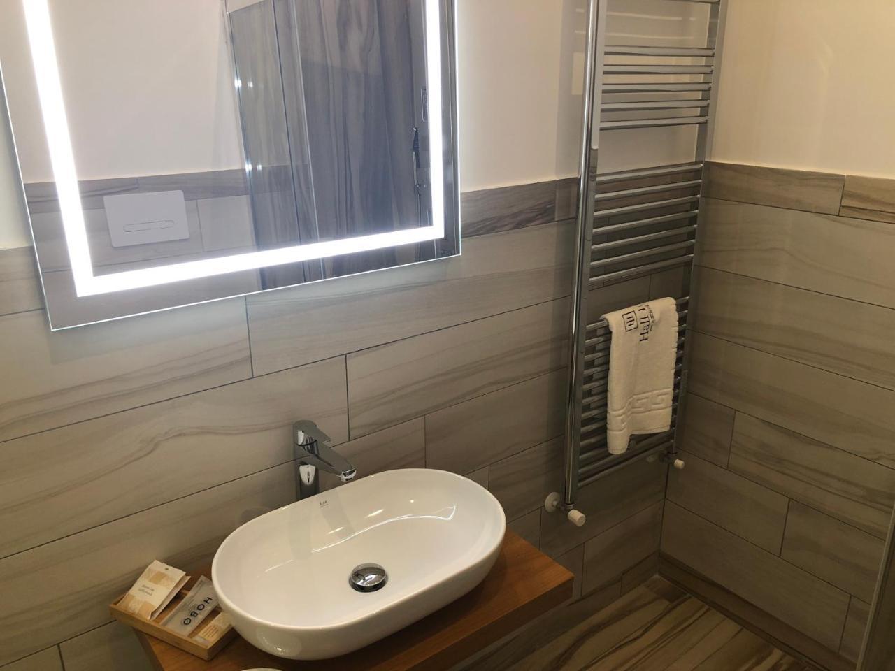 Double Room Private Bathroom
