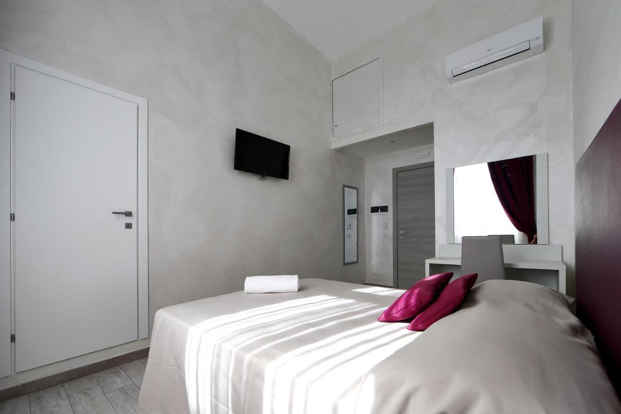 Single Room Private Bathroom