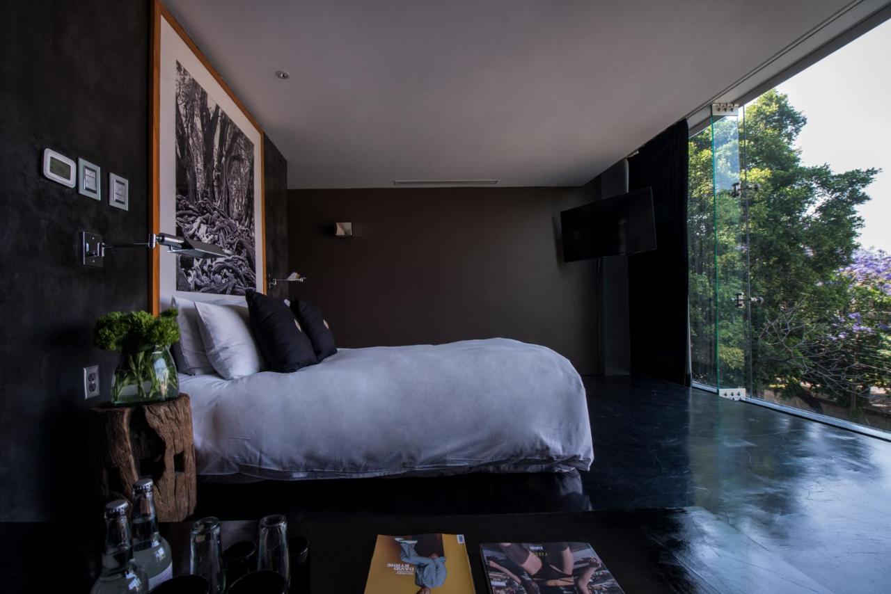 Urban Suite Bath