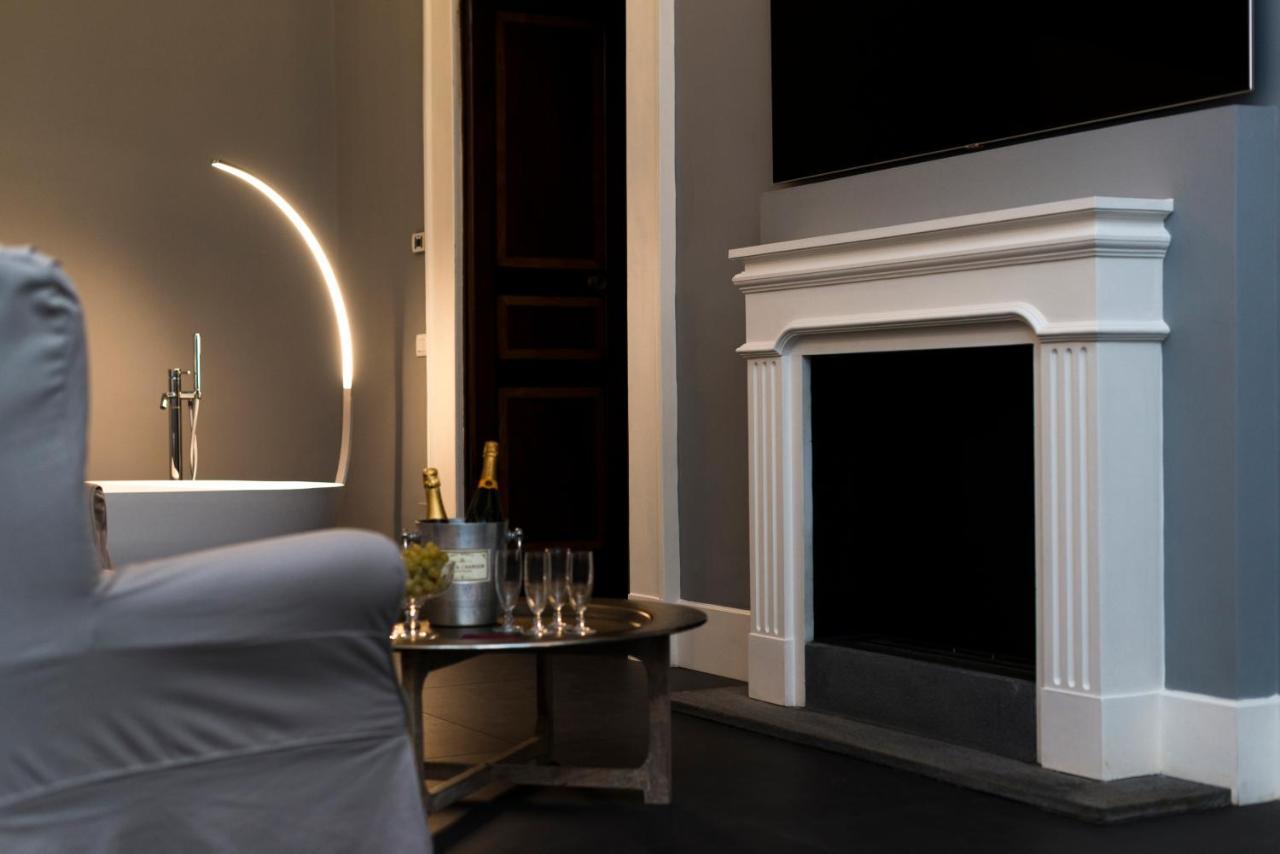 King Suite Bath