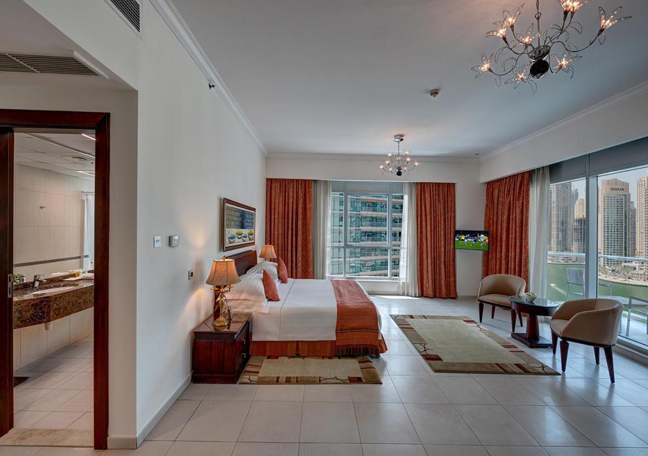 Three-Bedroom Apartment Marina View