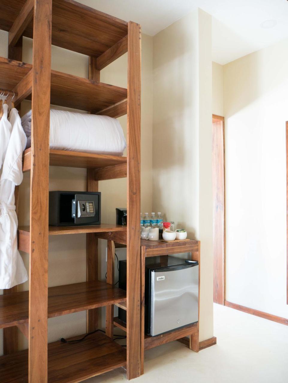 Sunrise Master Suite