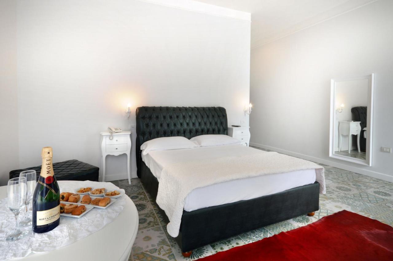 Queen Suite Spa Bath