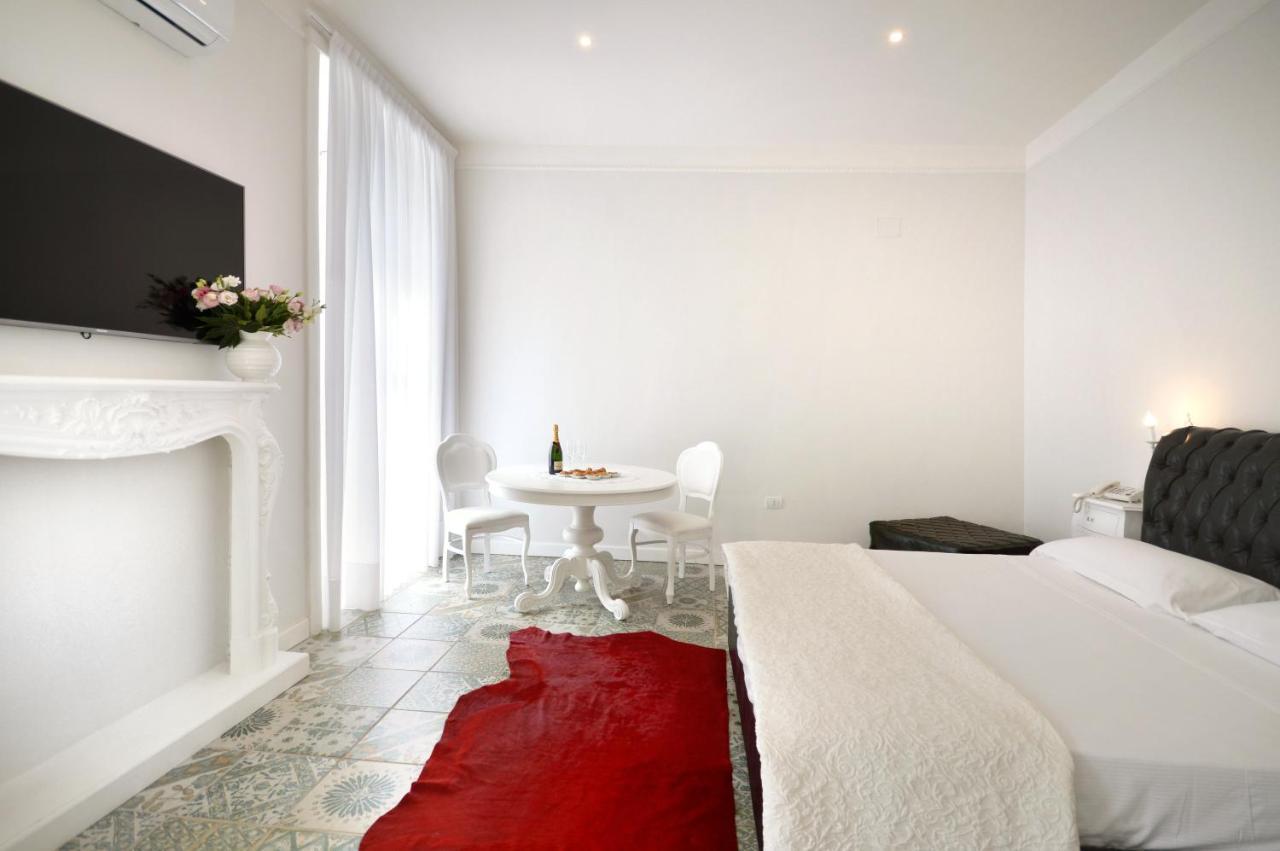 Queen Suite Spa Bath