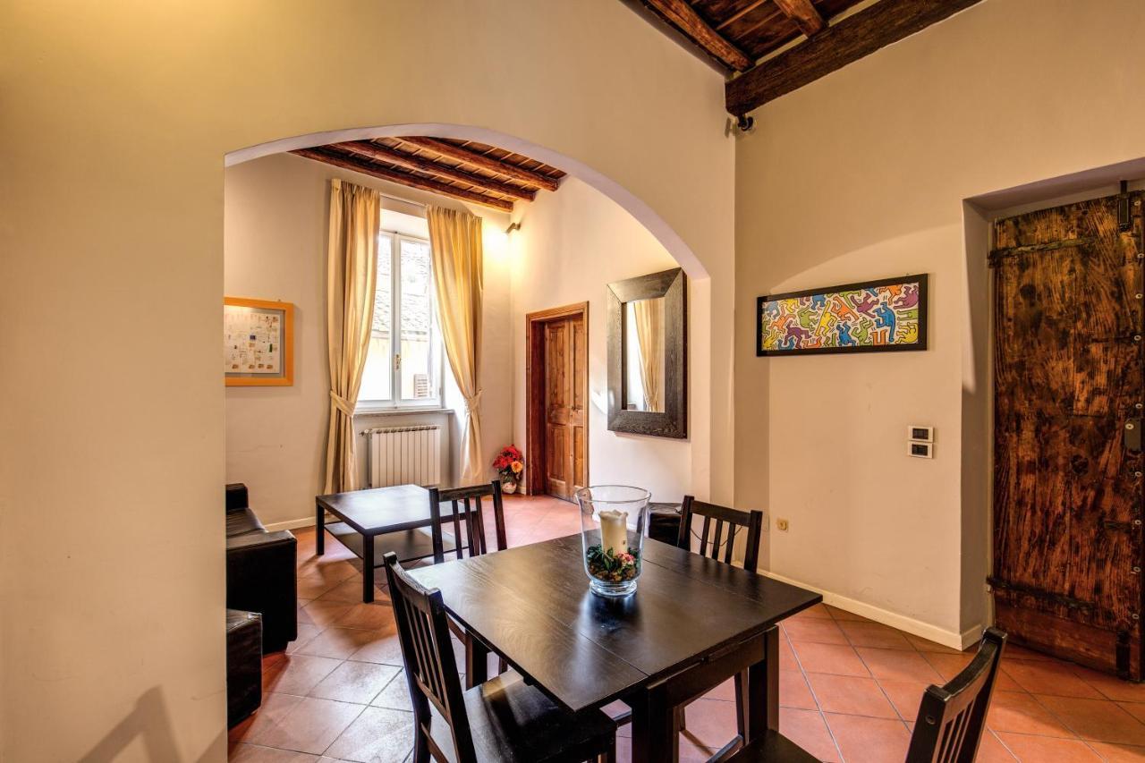 Deluxe Double Room Shower