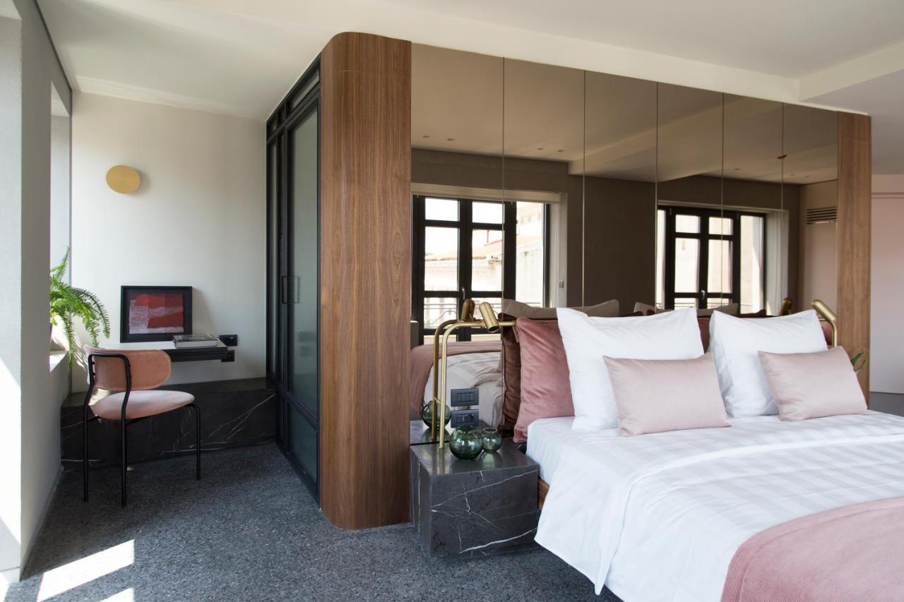 Perianth Suite Acropolis View