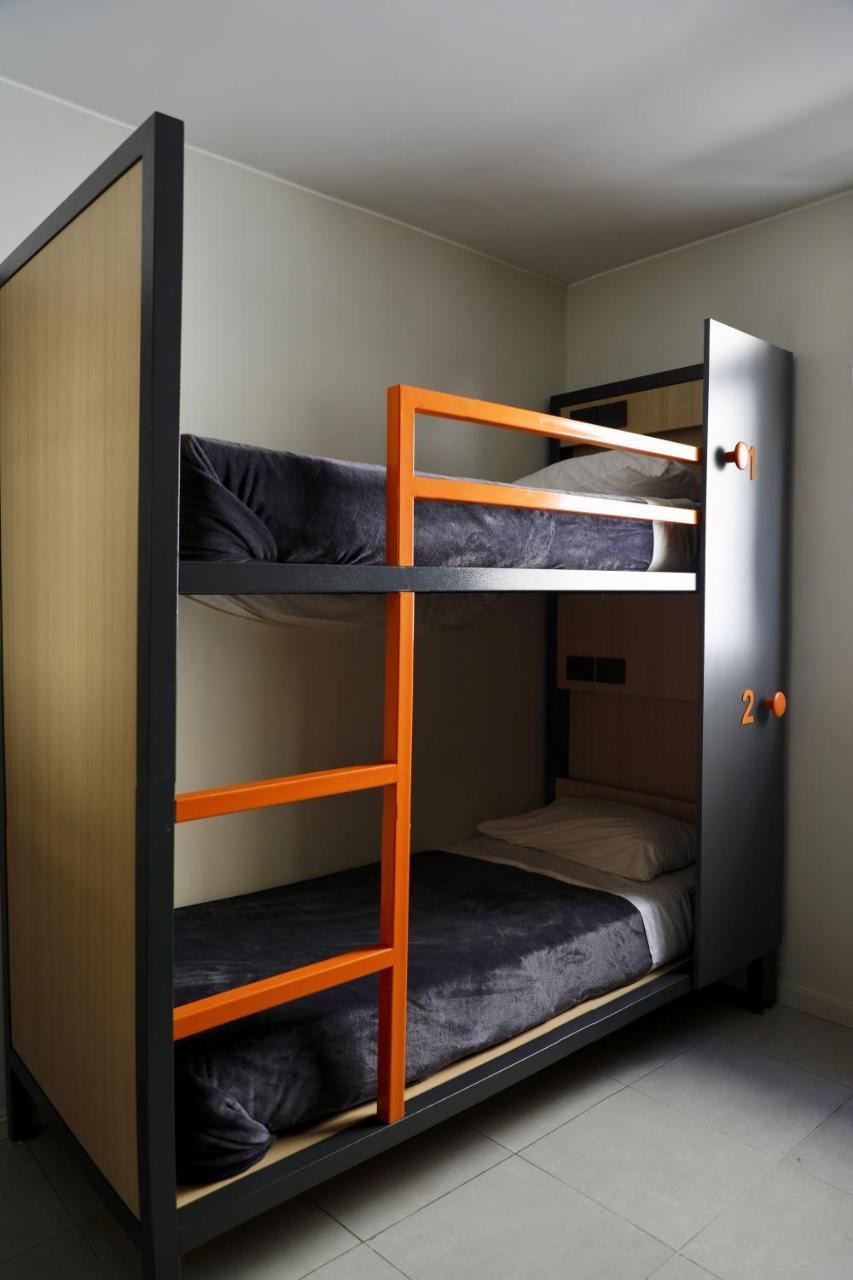 Bed 6-Bed Dormitory Room