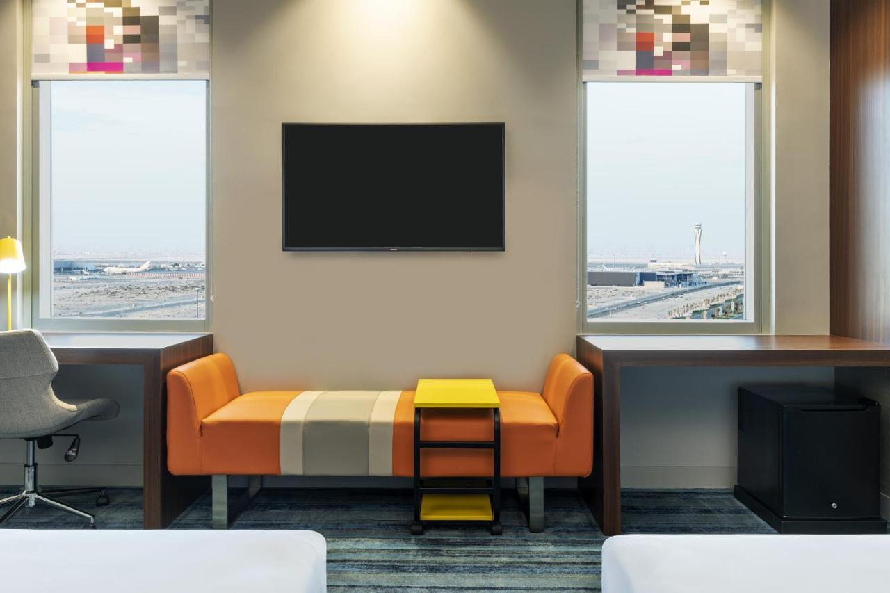 Aloft Room – Twin Bed Complimentary Shuttle to Expo Metro Station & Al Maktoum International Airport